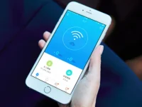 普聯(lián)路由器恢復(fù)出廠設(shè)置后，用手機(jī)連接WiFi，打開瀏覽器輸入192.168.1.1按提示重新設(shè)置即可。-路由網(wǎng)